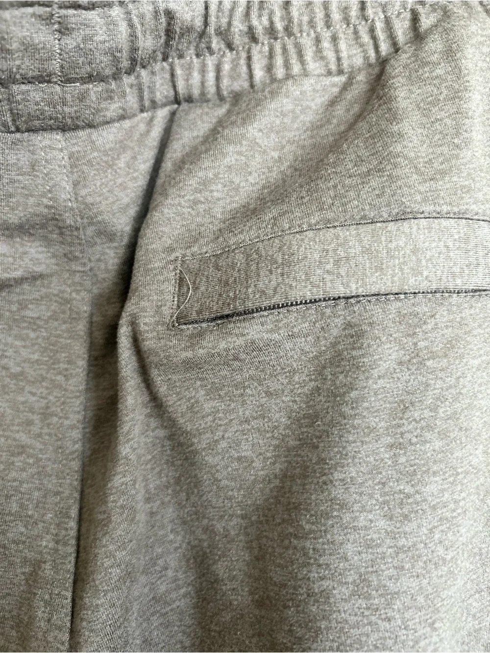 Vuori Men's Dark Brown Drawstring Joggers
